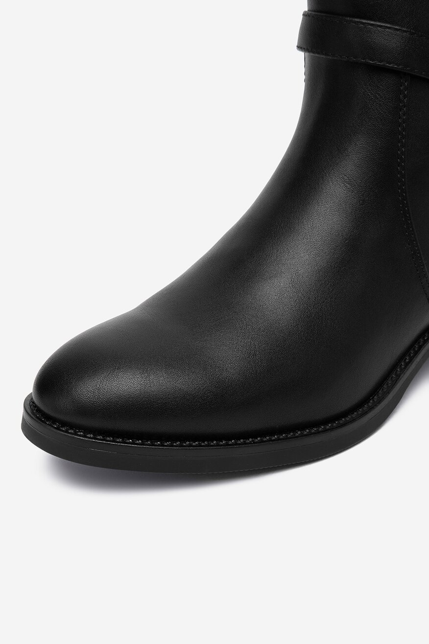 
                Боти DeeZee ЧЕРЕН - 5904410914917