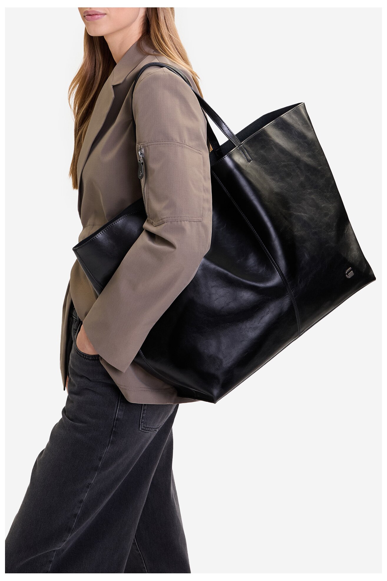 Дамска чанта G-STAR RAW CEO-LILA-LDA8145 ЧЕРЕН