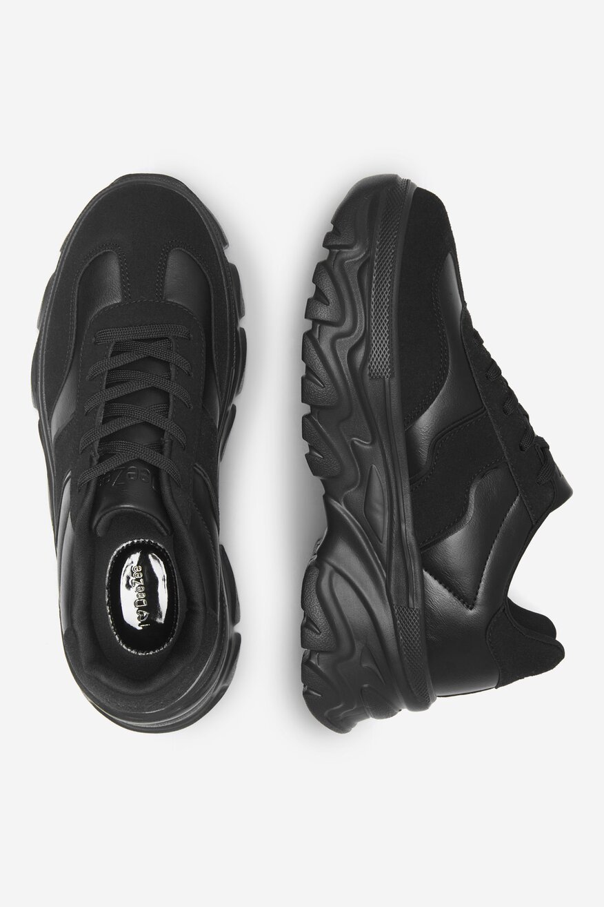 Tornacipő DeeZee FEKETE - 5905588442172