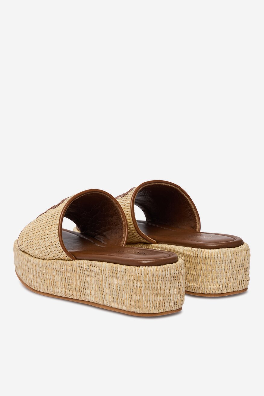 
                Шльопанець NINE WEST БЕЖЕВИЙ - 5907964065241