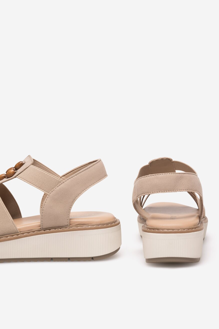 
                Lasocki - Sandały skórzane na koturnie - 5905588594505