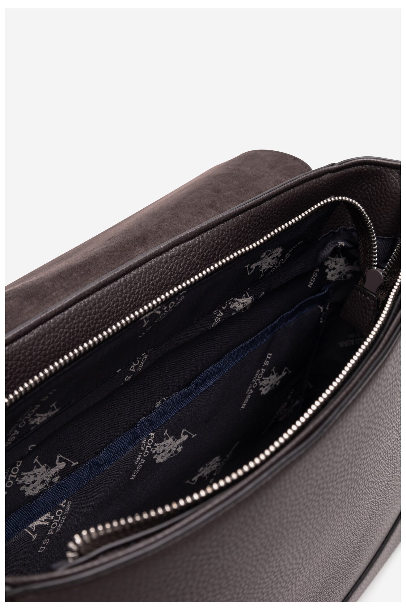 Мъжка чанта U.S. POLO ASSN. BEUXT5747MVP ТЪМНОКАФЯВ