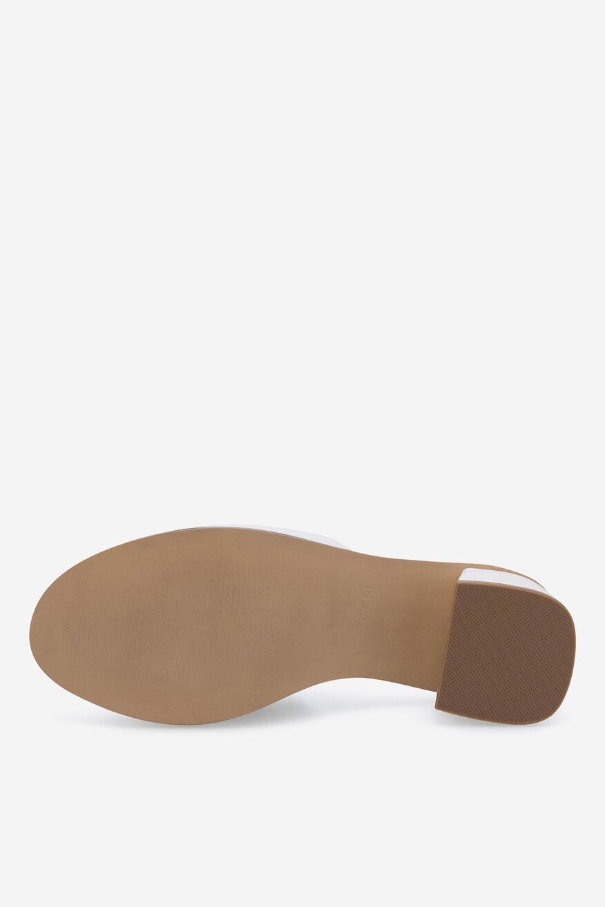 
                Lasocki - Klapki skórzane - 5905588569831