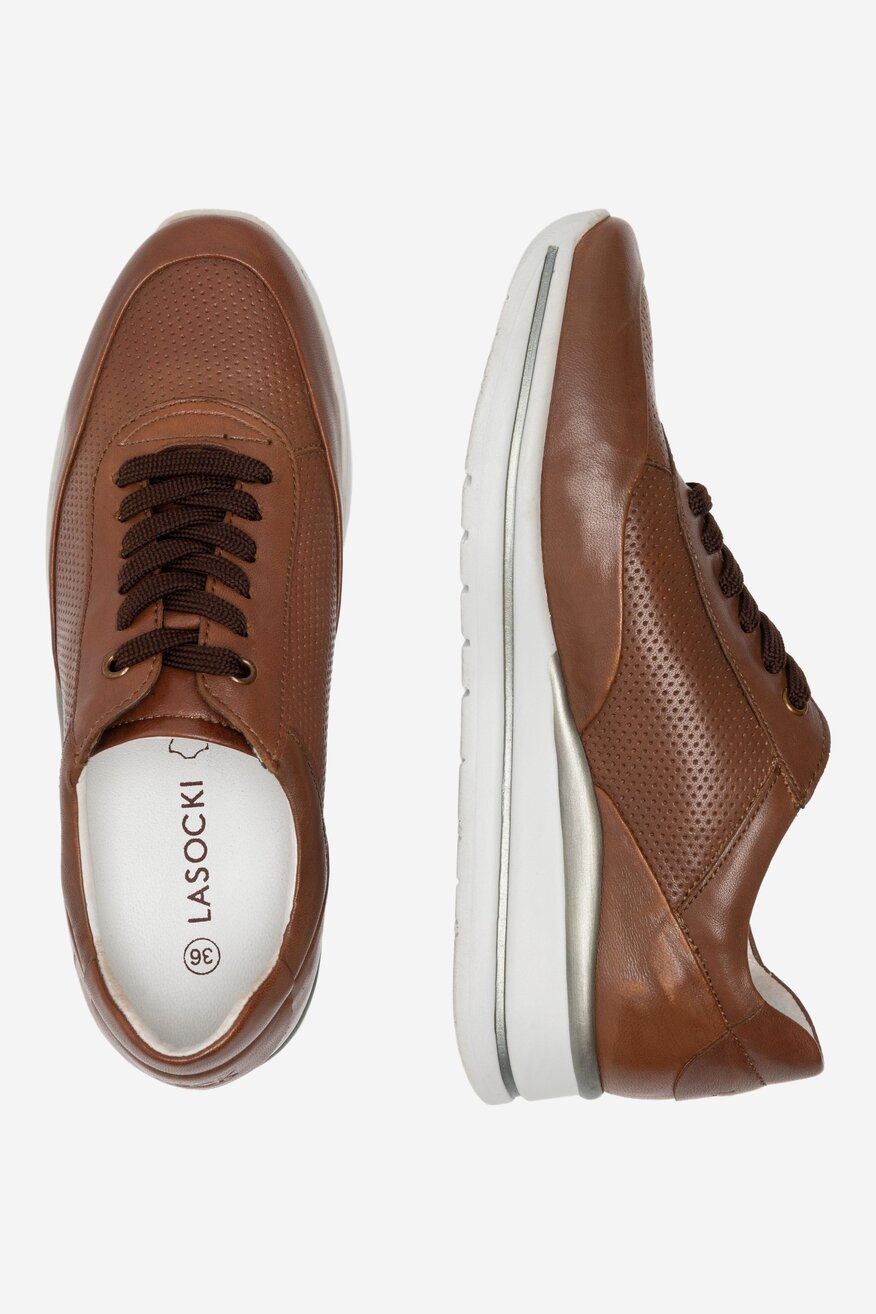 
                Lasocki - Sneakersy skórzane na koturnie - 5904862643397