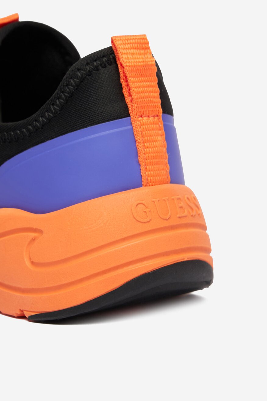 
                Кросівки GUESS KIDS ЧОРНИЙ - 5906751754788