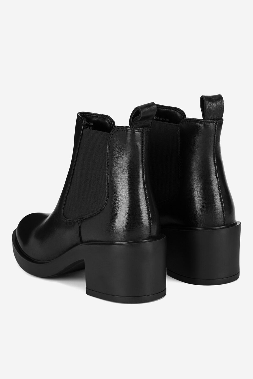 
                Kratke čizme Lasocki CRNA - 5905588993797