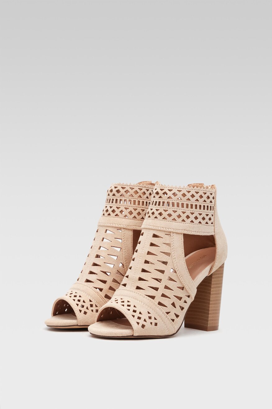 
                DeeZee - Sandały na słupku - 5904862653433