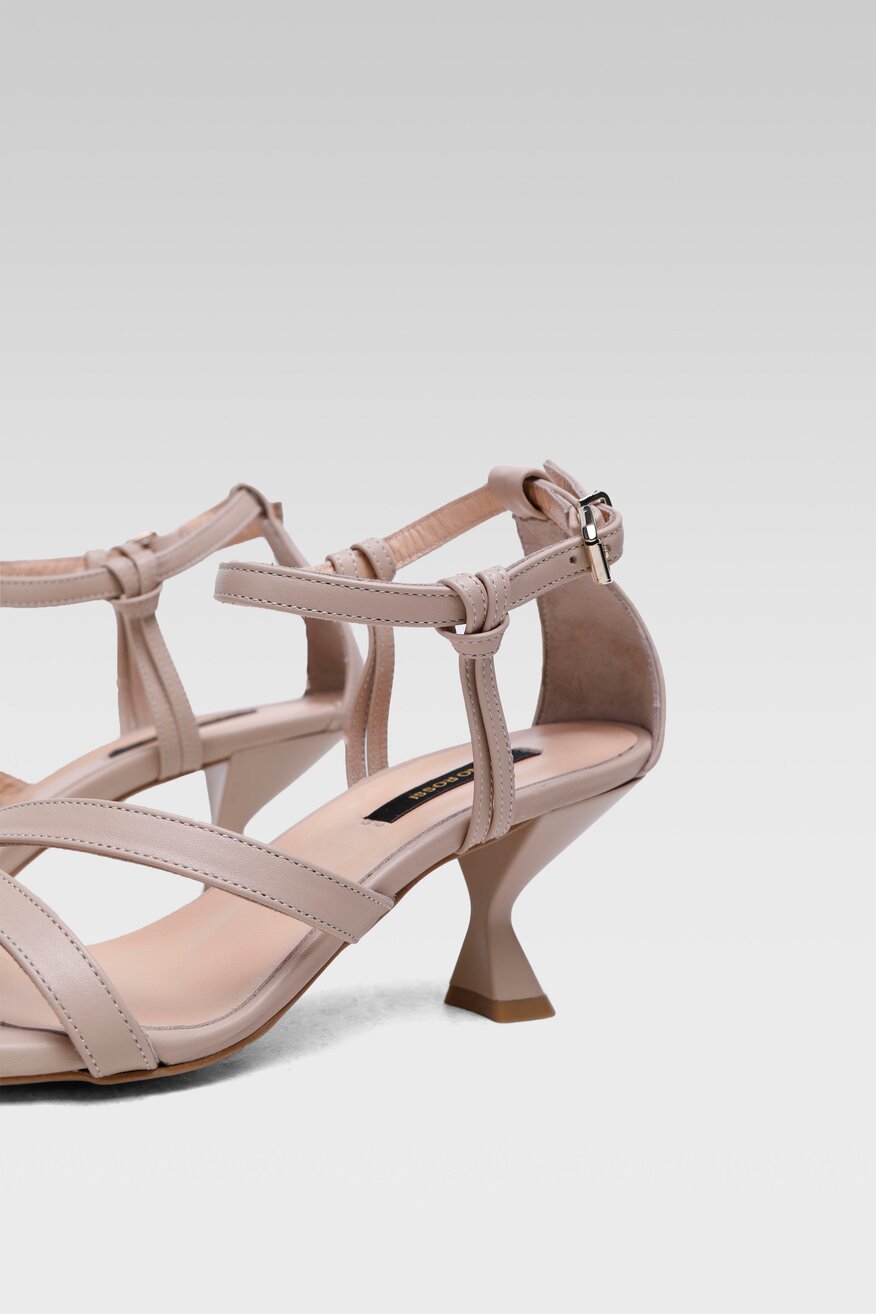 
                Gino Rossi - Sandały skórzane na obcasie - 5904248487188