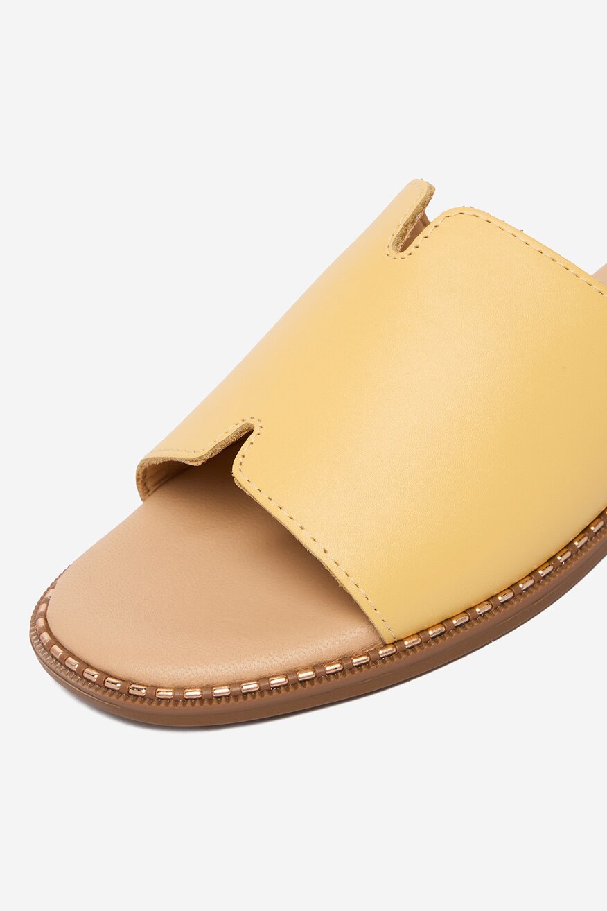 
                Шльопанець Lasocki СВІТЛО-ЖОВТИЙ - 5906751918920