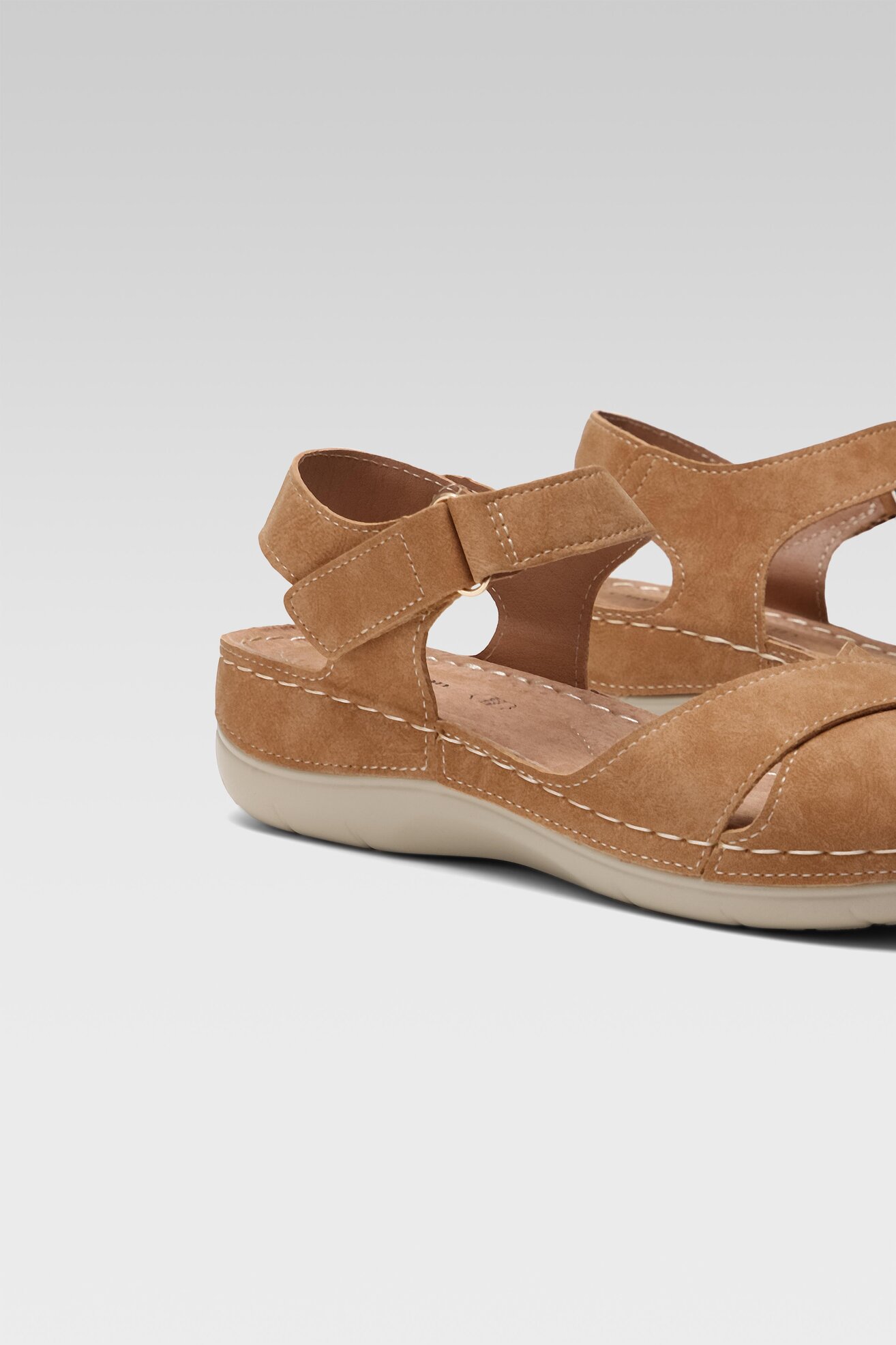 Sandały Clara Barson WSS20580-01 Camel