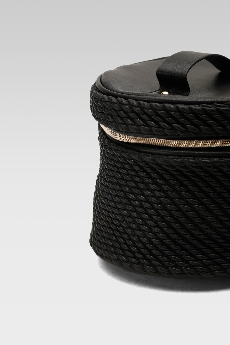 
                Jenny Fairy - Kosmetyczka czarna - 5903698953922