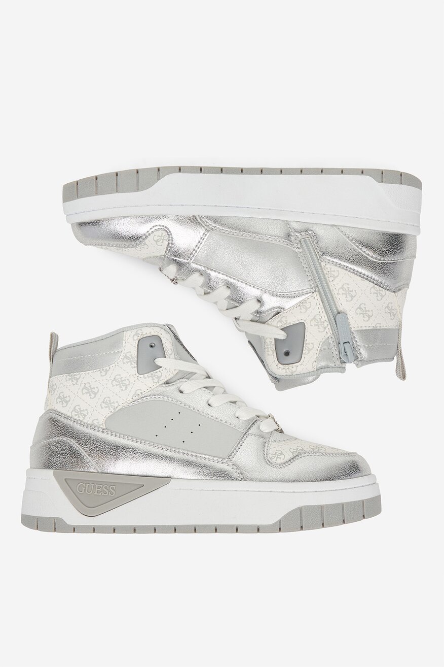 
                Сникърси GUESS KIDS СРЕБРИСТ - 5906751705735