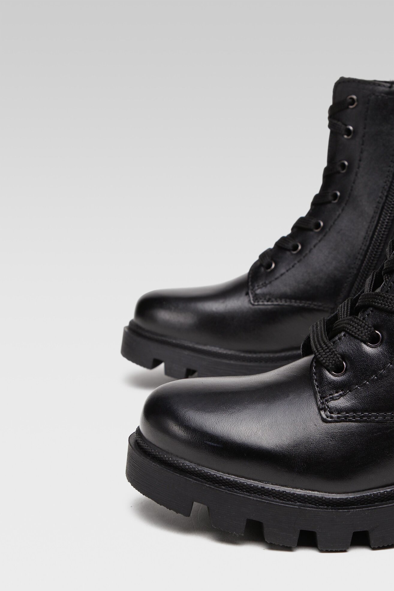 Trzewiki Lasocki Young CI23-CROWE-02 Czarny