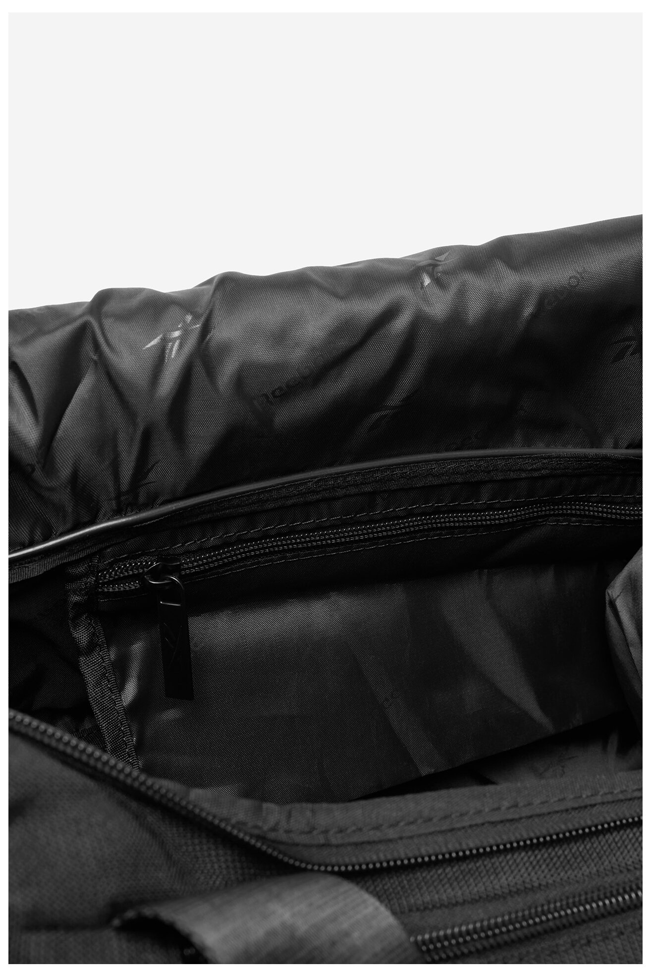 Utazó táska Reebok RBK-035-CCC-05 FEKETE