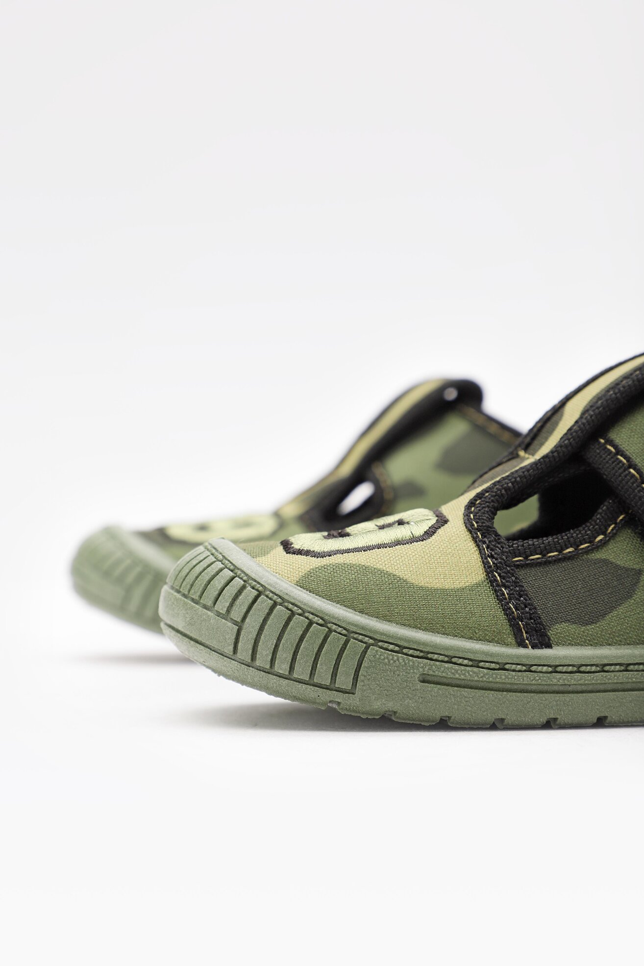 Kapcie MB MB 4Sk3/32-28POIR Khaki