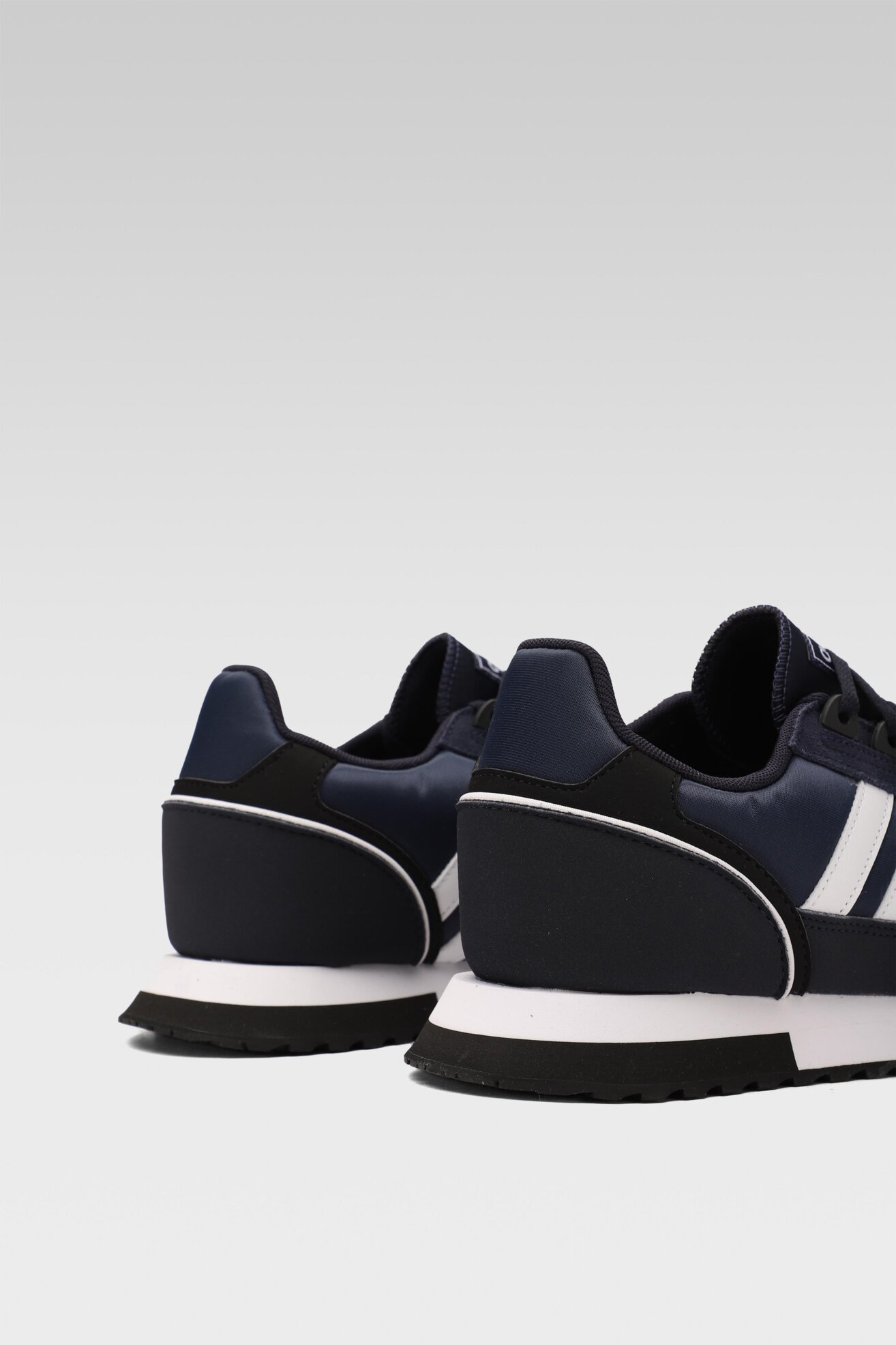 Obuwie sportowe adidas 8K 2020 FY8039 Granatowy