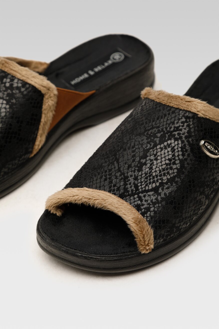 
                Home&Relax - Kapcie ze zwierzęcym motywem czarne - 5903698864440