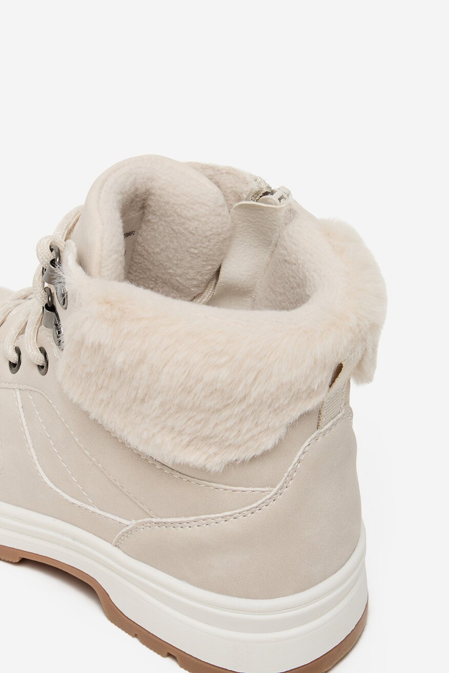 
                Черевики DeeZee БЕЖЕВИЙ - 5906751336632