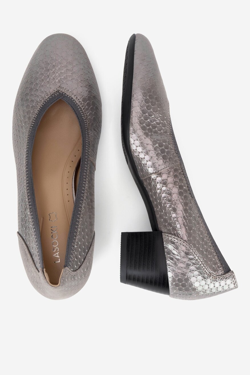 
                Körömcipő Lasocki SZÜRKE - 5905588565499