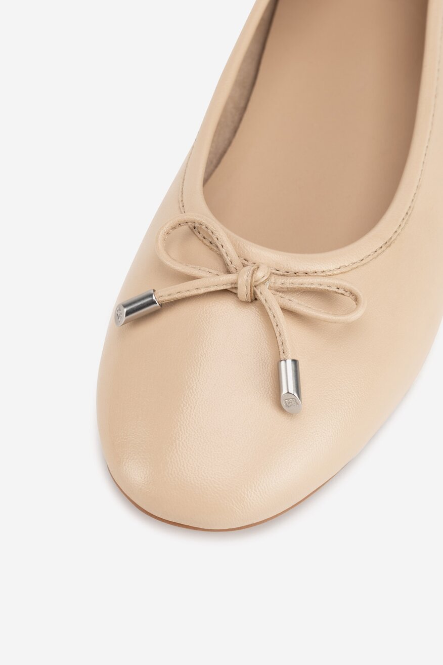 
                Baleriny Gino Rossi BÉZS - 5903698621210