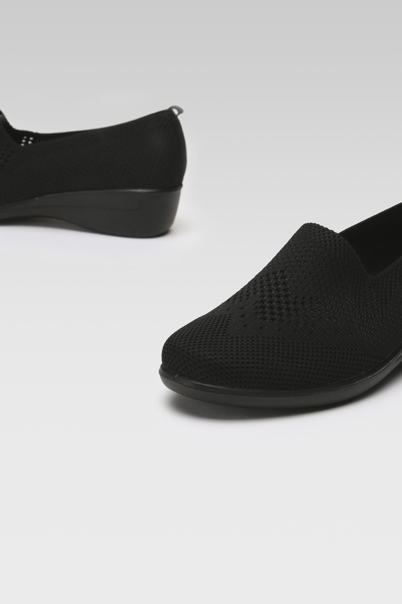 Półbuty Clara Barson HMD220355-01 Czarny