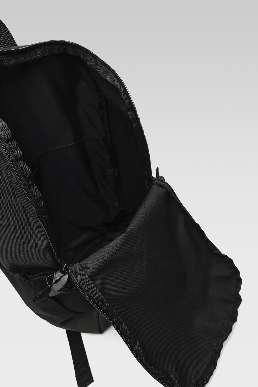 
                Раница adidas ЧЕРЕН - 5904248752415