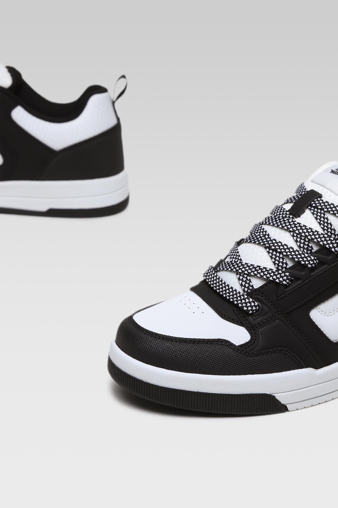 Încălțăminte sport Sprandi PR0 SK8 MP07-21827-02 NEGRU