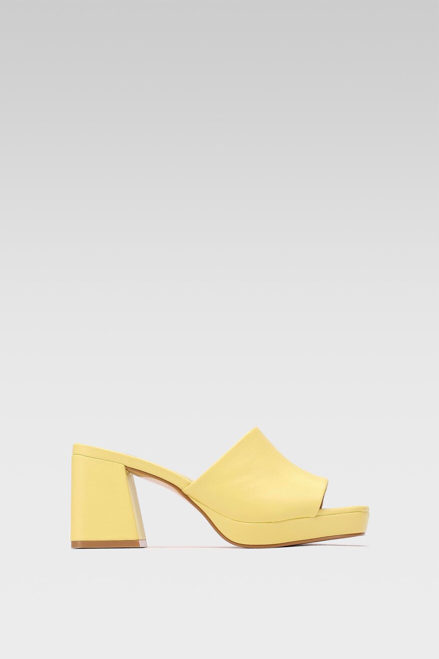 
                Jenny Fairy - Klapki pastelowe żółte - 5903698462431