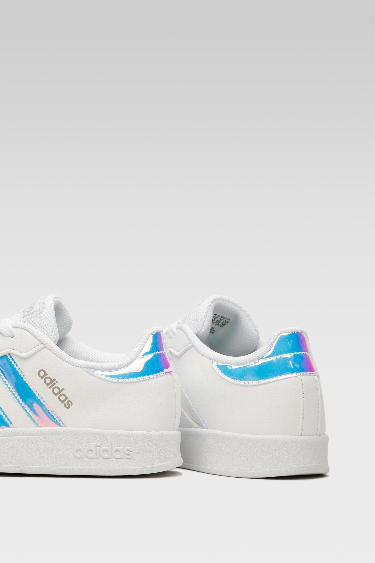 Obuwie sportowe adidas BREAKNET K GZ2736 Biały