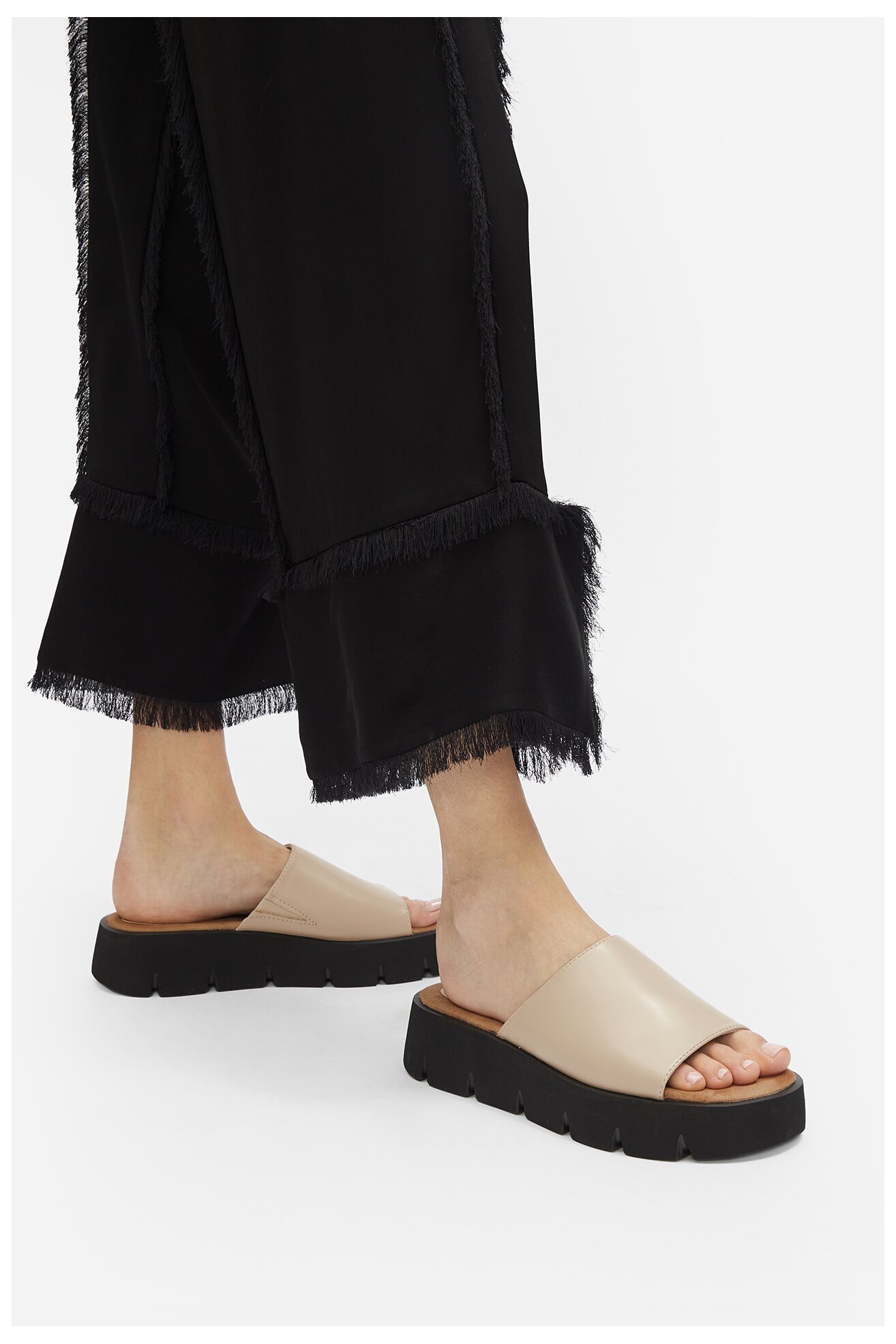 Klapki Jenny HY2318-01 Beżowy