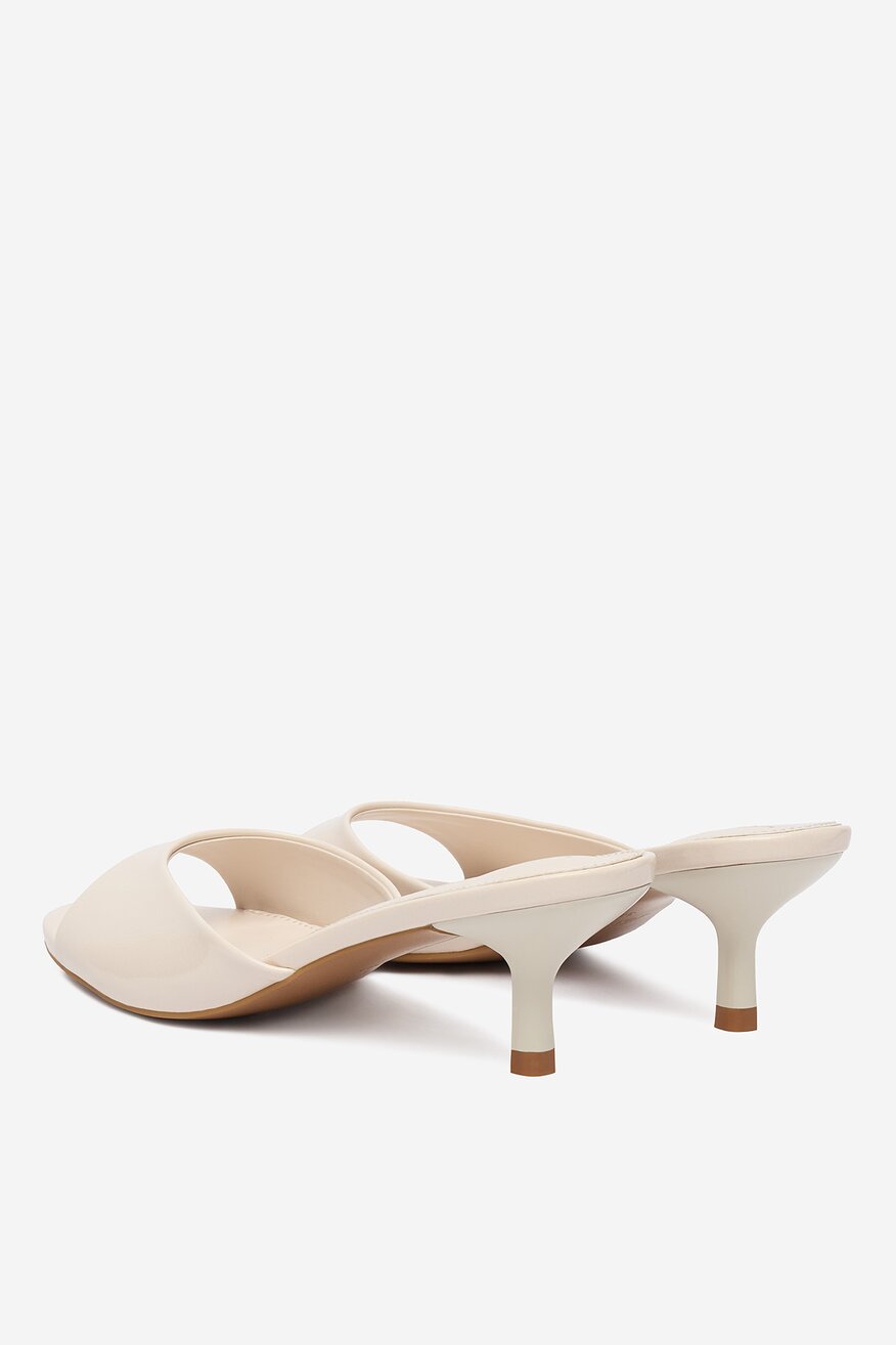 
                Jenny - Klapki - 5906751982679