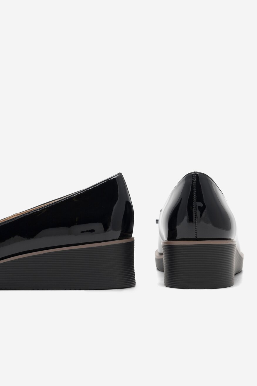 
                Polobotka Clara Barson ČERNÁ - 5903698004389