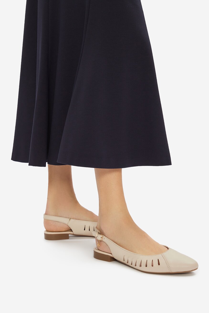 
                Балетки Lasocki БЕЖЕВИЙ - 5906751045794