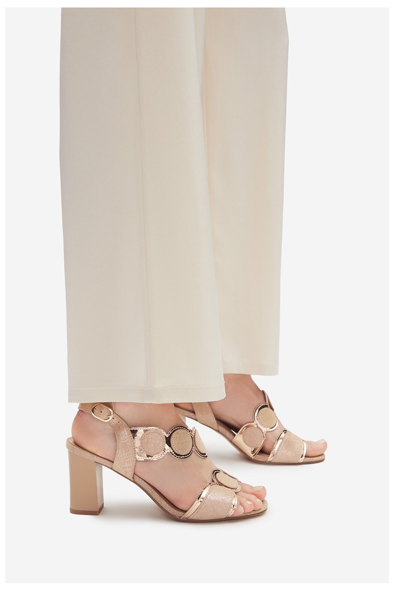 Сандали Lasocki WYL3119-2Z БЕЖОВ