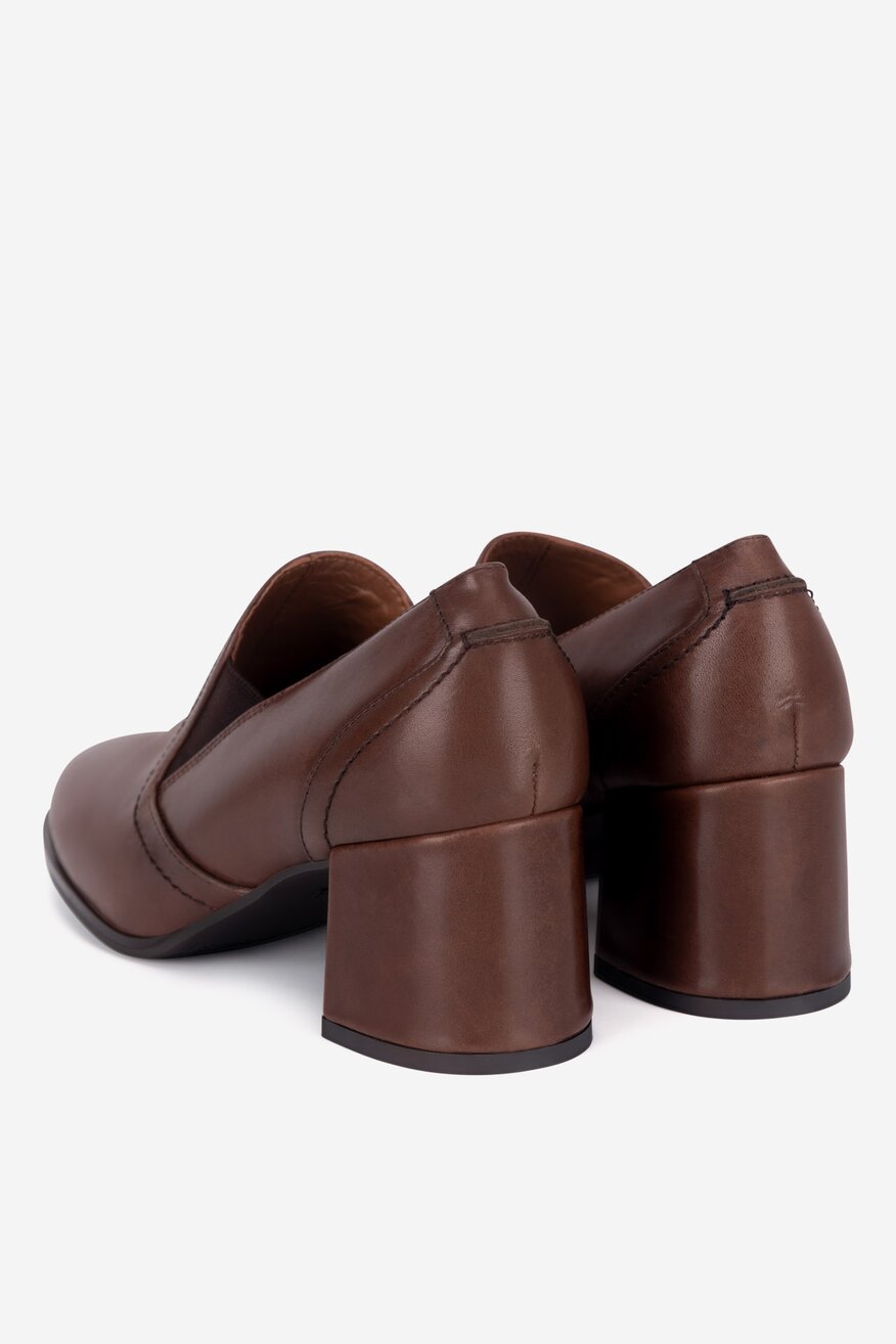 Lasocki - Loafersy skórzane na obcasie - 5905588857198