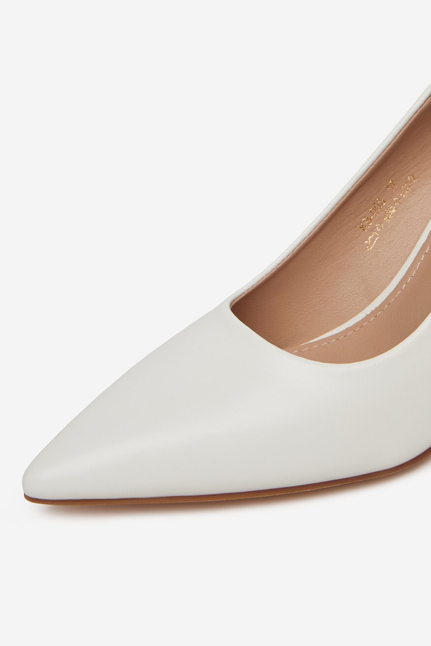 
                Körömcipő DeeZee FEHÉR - 5906751090275