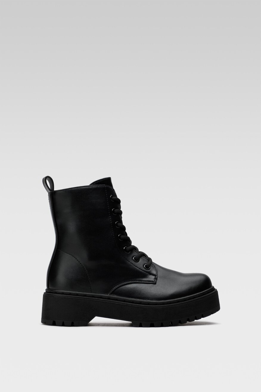 
                Боти Jenny Fairy ЧЕРЕН - 5904862199184