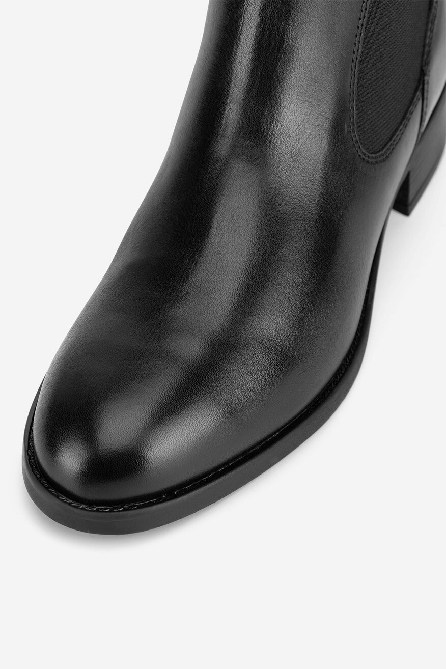 
                Kratke čizme Lasocki CRNA - 5905588936978