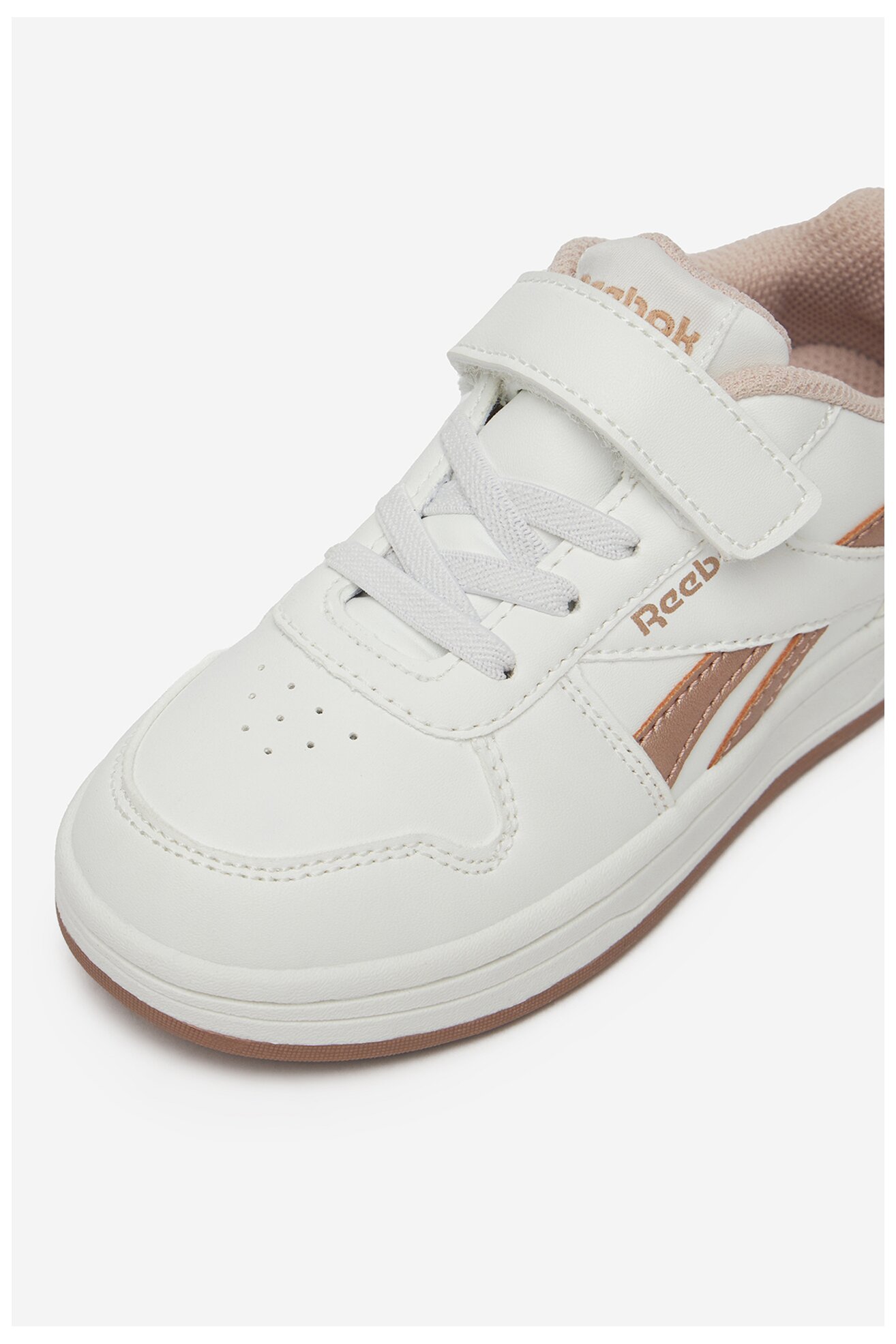 Кросівки спортивні Reebok V9-25181-03(IV)DZ БІЛИЙ