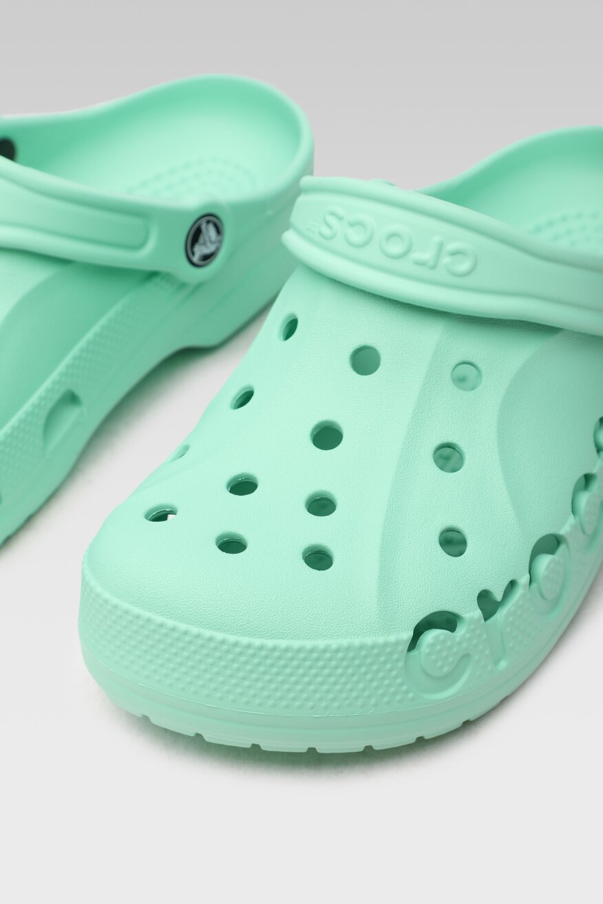 
                Crocs - Klapki basenowe ażurowe turkusowe - 5903698376172