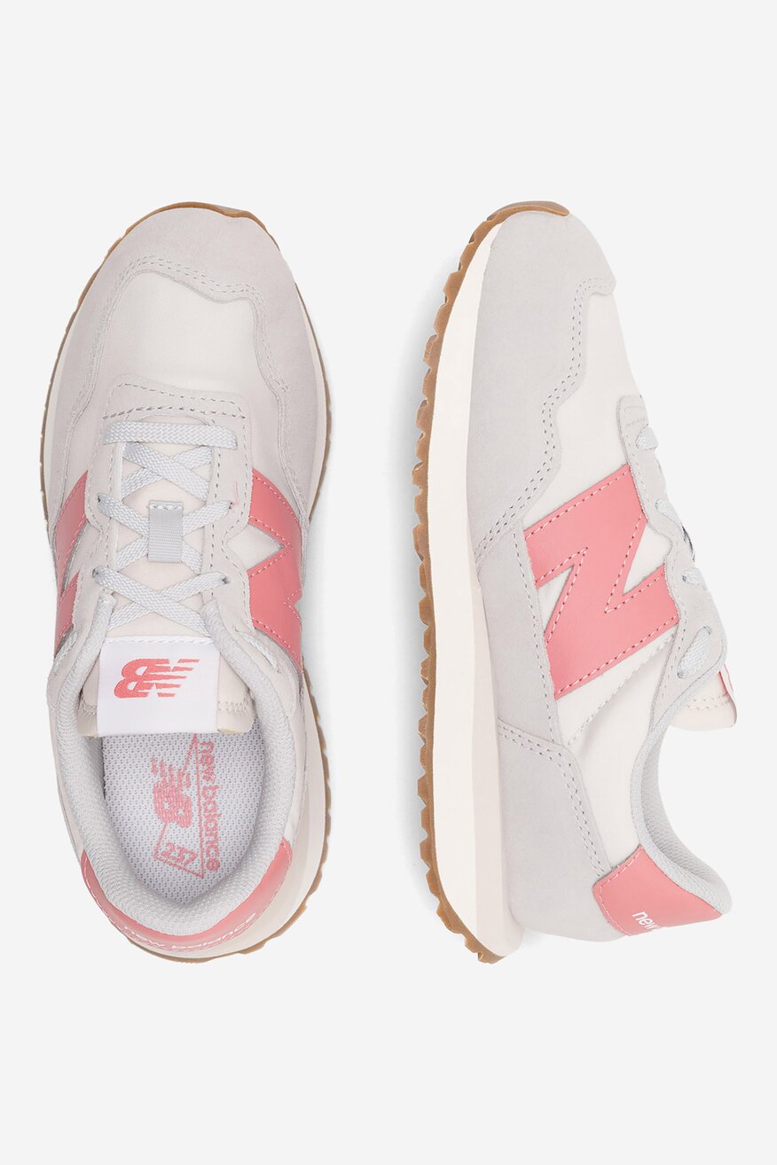 Sportovní obuv New Balance SVĚTLE ŠEDÁ - 2230054168267