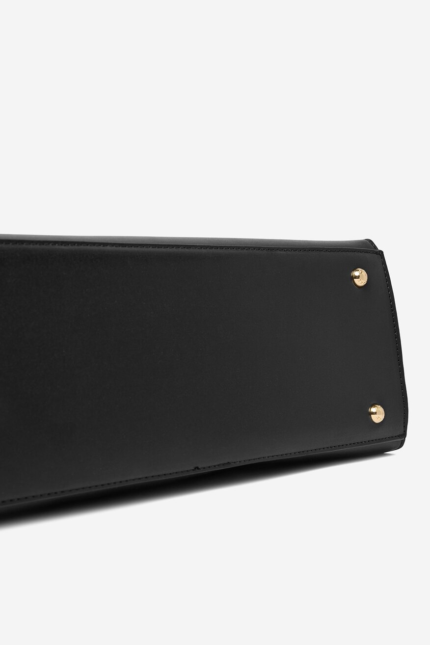 
                Сумка З Ремінцем Mexx ЧОРНИЙ - 5906751861929