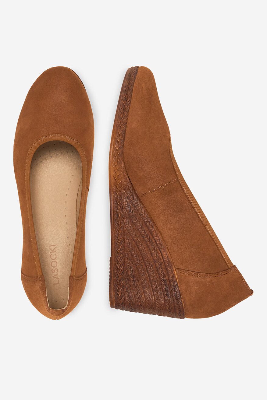 
                Напівчеревик Lasocki ВЕРБЛЮЖИЙ - 5906751750155