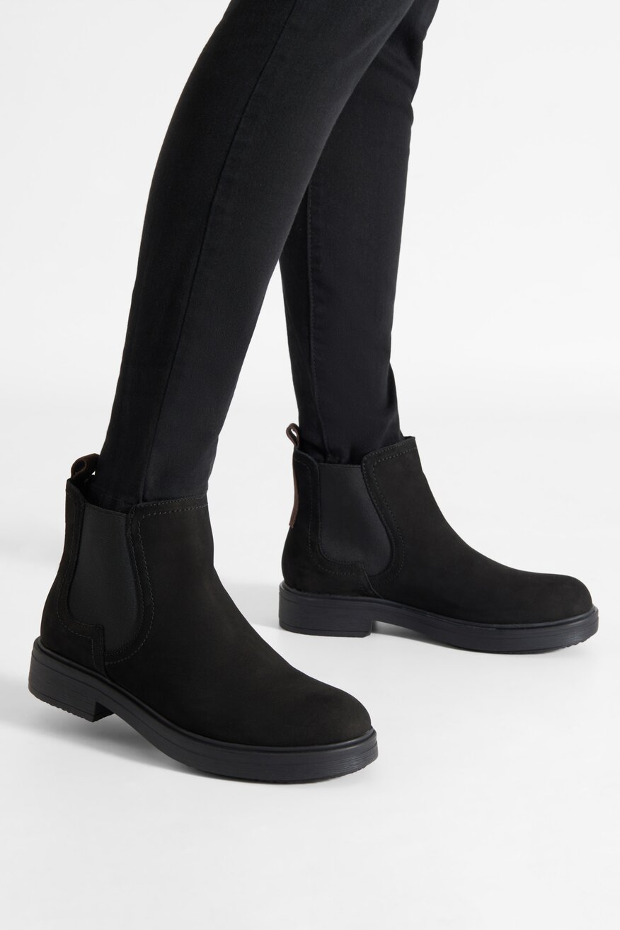 
                Kratke čizme Lasocki CRNA - 5905588136286