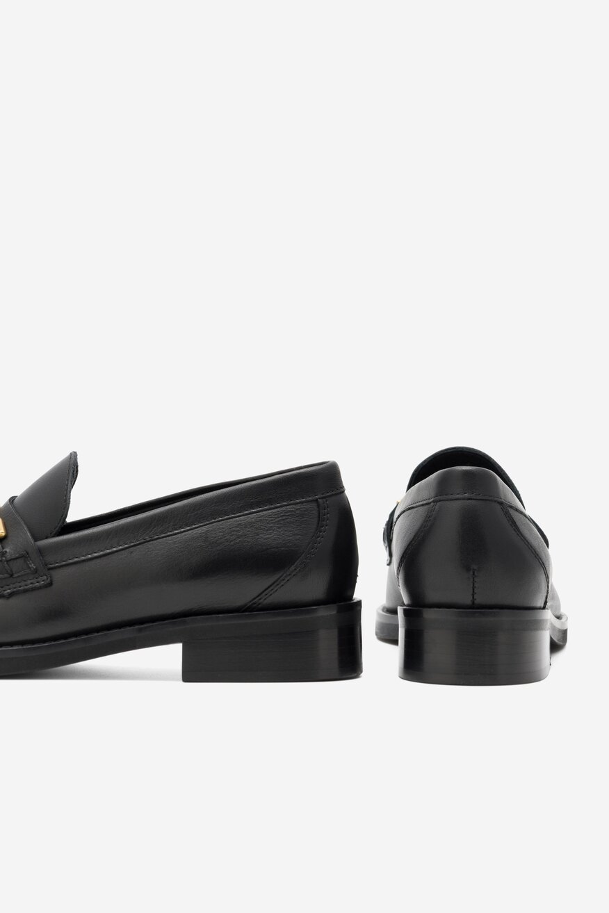 
                Gino Rossi - Mokasyny skórzane - 5904862755397