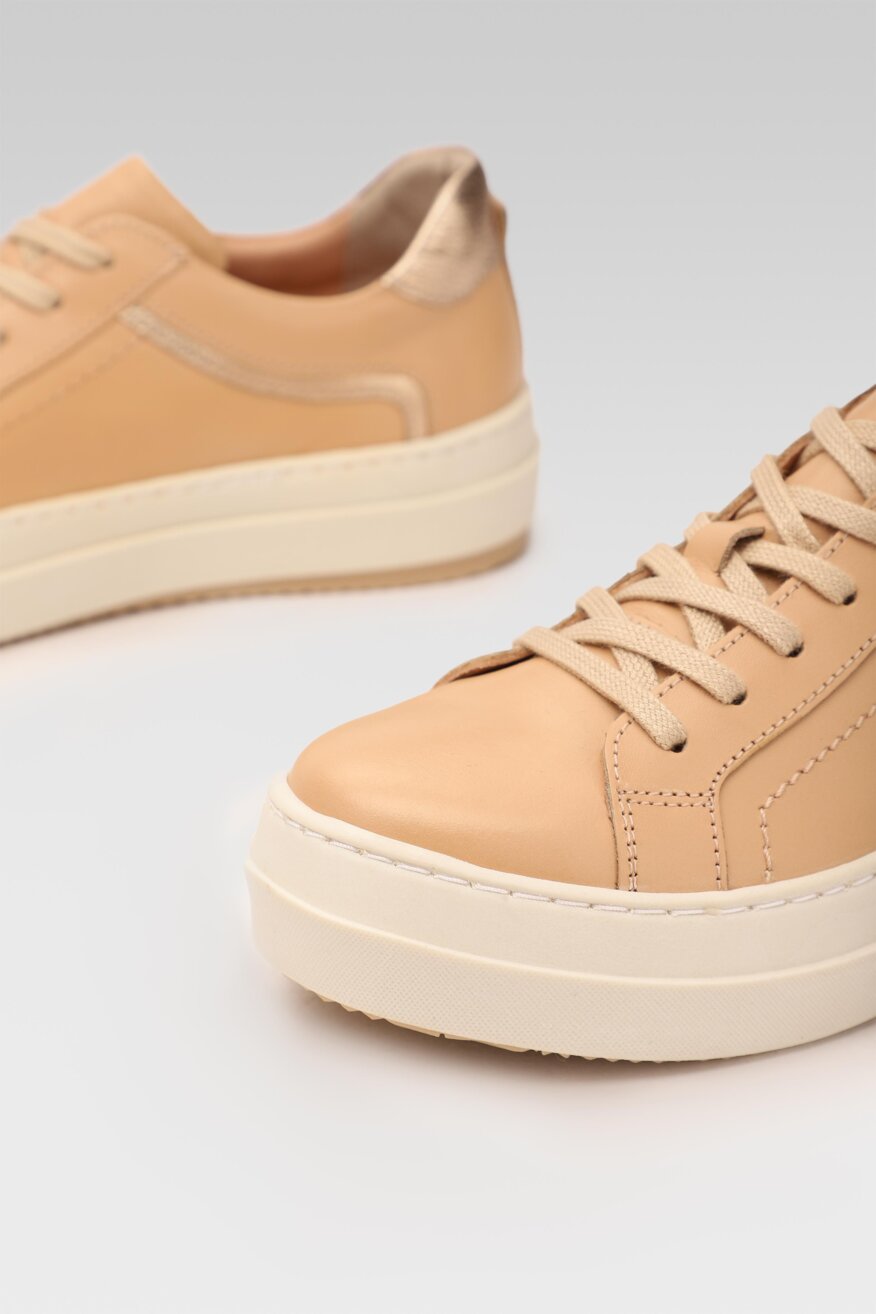 
                Lasocki - Skórzane sneakersy beżowe - 5903698471679