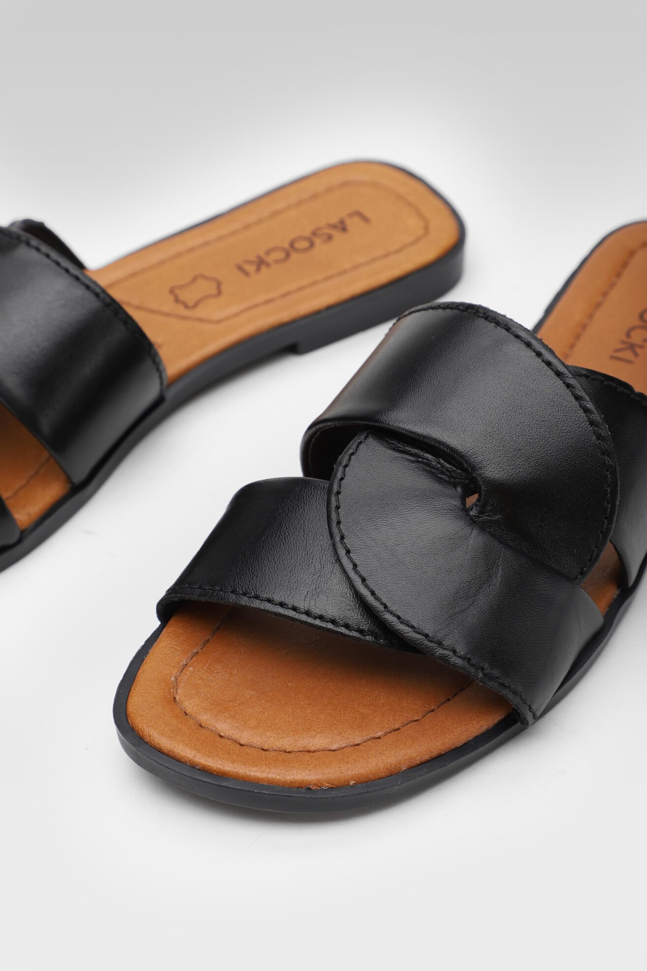 Klapki Lasocki ARC-NONNA-04 Czarny