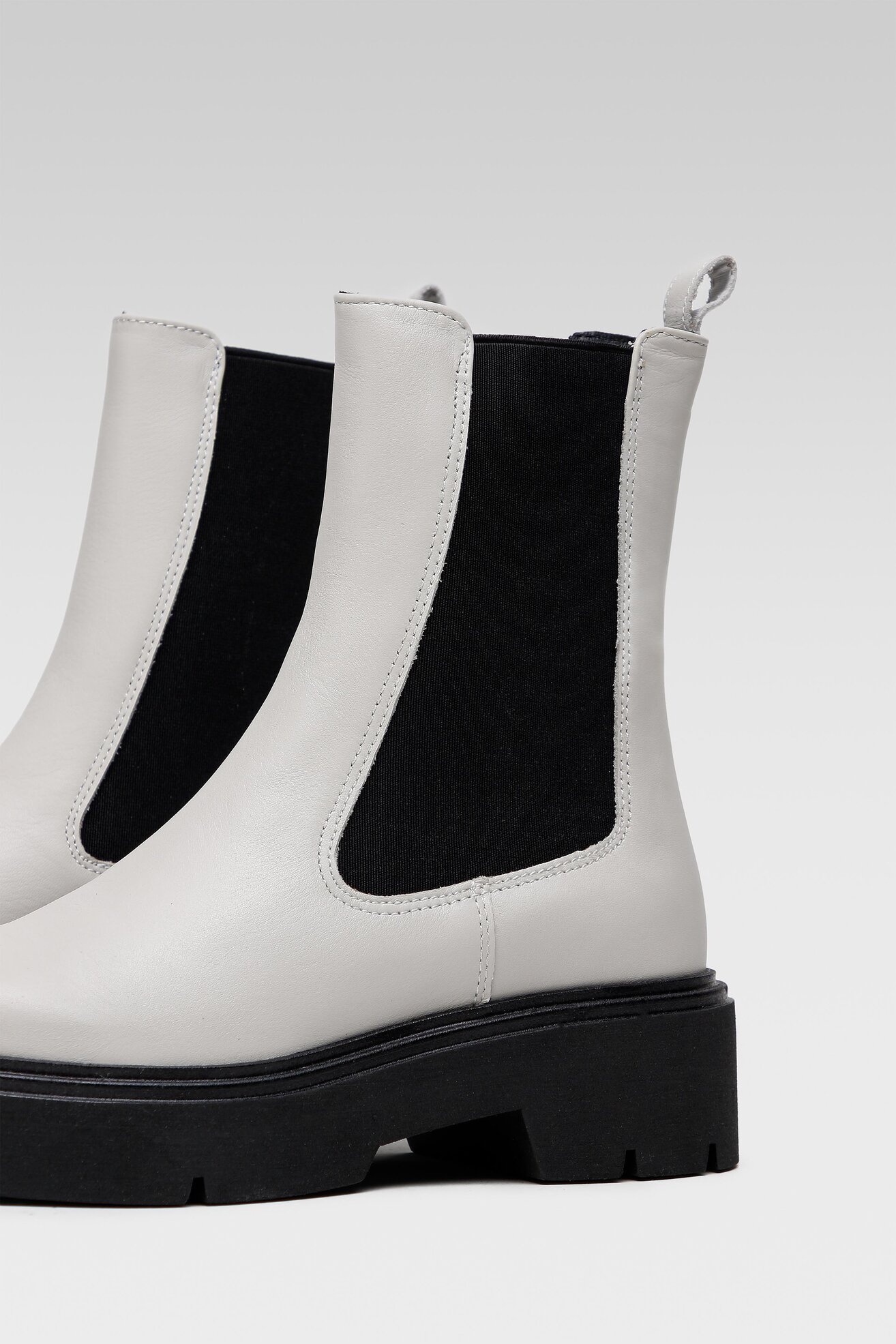 Botki Gino Rossi RST-GALLIE-06 Biały