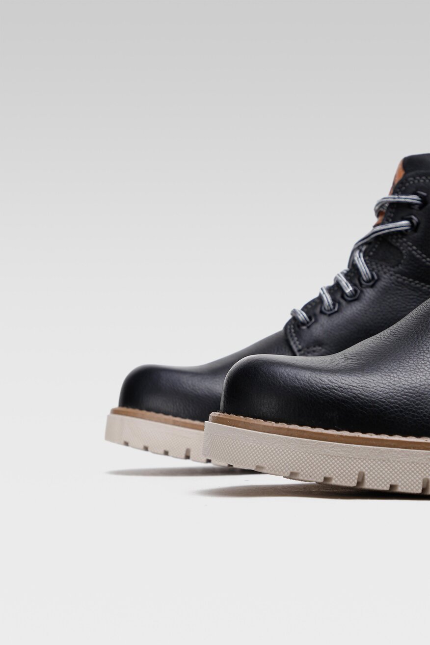 
                Fretz Men - Skórzane trzewiki czarne - 5903698977737