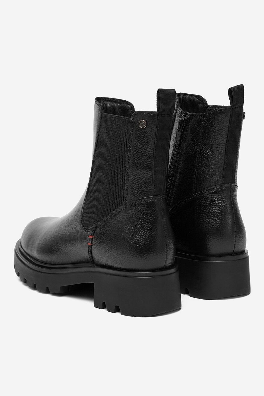 
                Kratke čizme Lasocki CRNA - 5906751354407